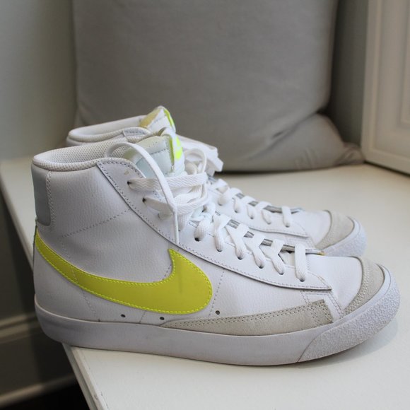 Nike Blazer Mid '77 Sneakers - Picture 4 of 6